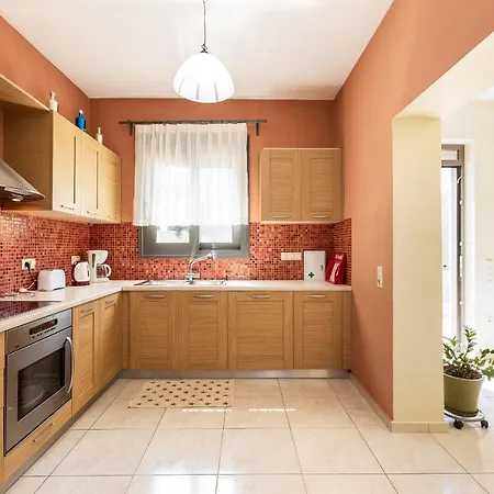 Kalli Crete Villa Adelianos Kampos